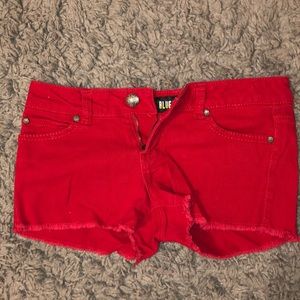 BLUE SPICE red shorts